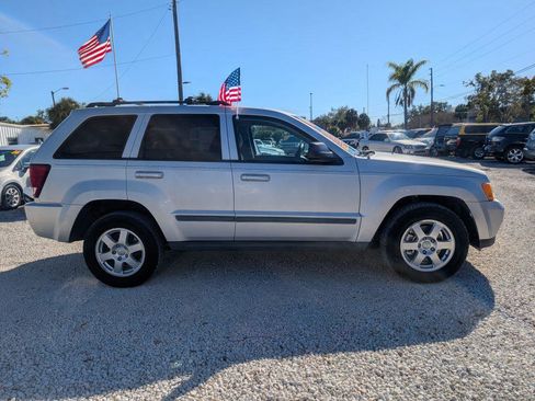 Used 2009 Jeep Grand Cherokee Laredo w/ Popular Equipment Group image 4