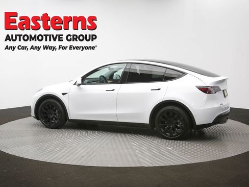 Used 2021 Tesla Model Y Long Range AWD/4WD image 56