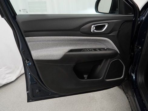 New 2026 Jeep Compass Latitude AWD/4WD image 27