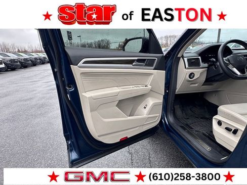 Used 2022 Volkswagen Atlas SE w/ Panoramic Sunroof Package image 19