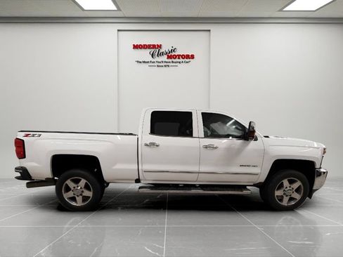 Used 2018 Chevrolet Silverado 2500 LTZ w/ Duramax Plus Package AWD/4WD image 8