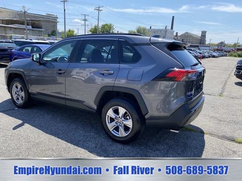 Used 2025 Toyota RAV4 XLE AWD/4WD image 7