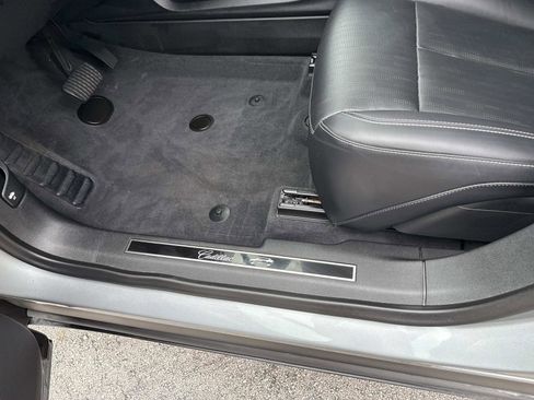 Used 2025 Cadillac Lyriq Luxury w/ LPO, Floor Liner Package AWD/4WD image 21