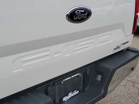 Used 2020 Ford F150 Lariat w/ Equipment Group 502A Luxury AWD/4WD image 40