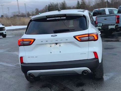 Certified 2025 Ford Escape Active image 2