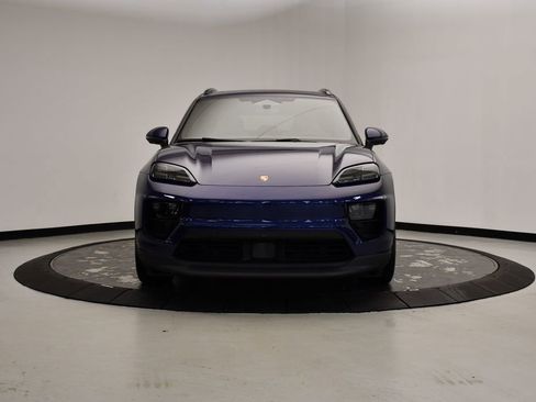 Certified 2025 Porsche Macan 4S Electric image 10