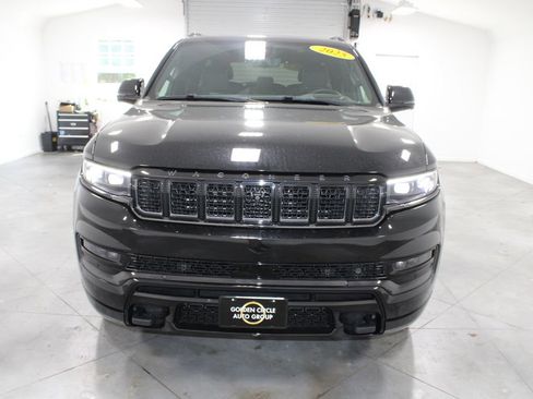 Used 2025 Jeep Grand Wagoneer Series II Obsidian w/ Quick Order Packagew 28T AWD/4WD image 3