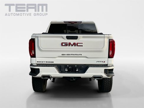 Used 2021 GMC Sierra 1500 AT4 w/ AT4 Premium Package image 6
