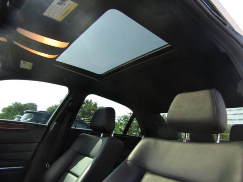 Used 2014 Mercedes-Benz E 350 4MATIC Sedan image 12