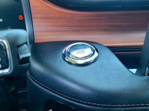 Used 2020 Lincoln Aviator Reserve w/ Elements Package Plus RWD image 25