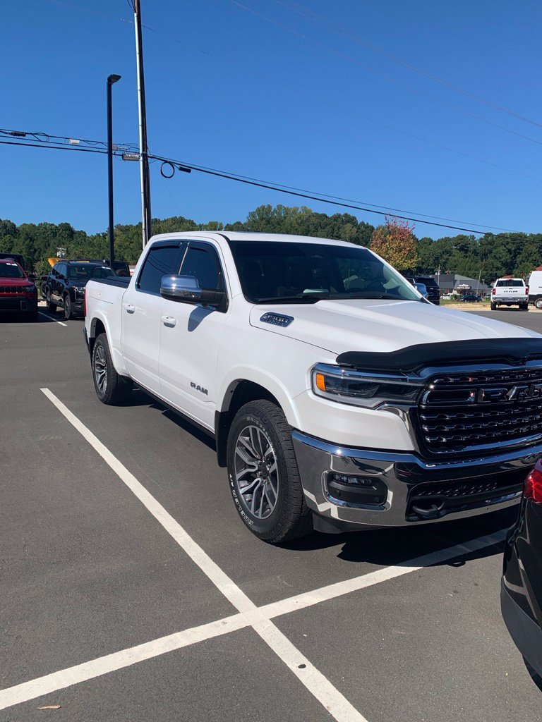 Used 2025 RAM 1500 Limited AWD/4WD image 1