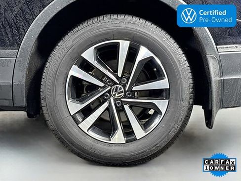 Certified 2024 Volkswagen Tiguan S w/ MDO Package, Three-Row image 31