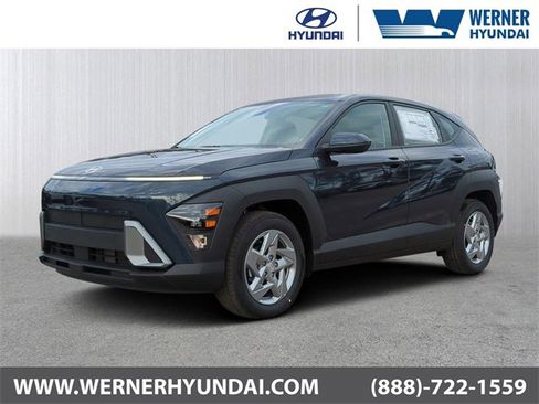 New 2026 Hyundai Kona SE image 1