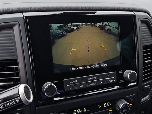 Certified 2024 Nissan Titan SV w/ SV Convenience Package image 22