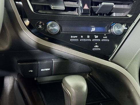 Certified 2024 Toyota Camry SE FWD image 8