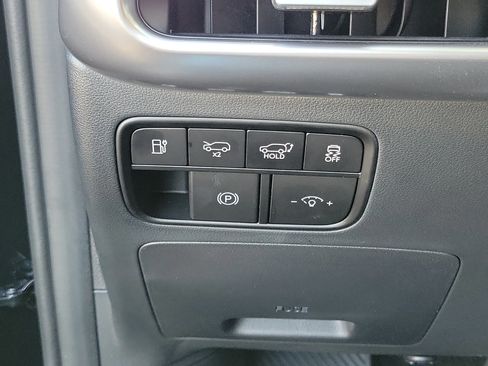 New 2026 Hyundai Ioniq 9 SEL AWD/4WD image 14