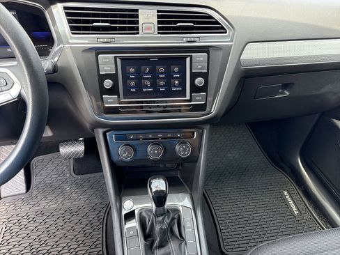 Used 2022 Volkswagen Tiguan S FWD image 28