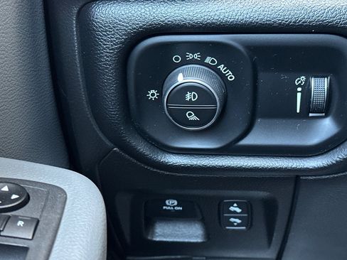 Used 2021 RAM 1500 Big Horn AWD/4WD image 29
