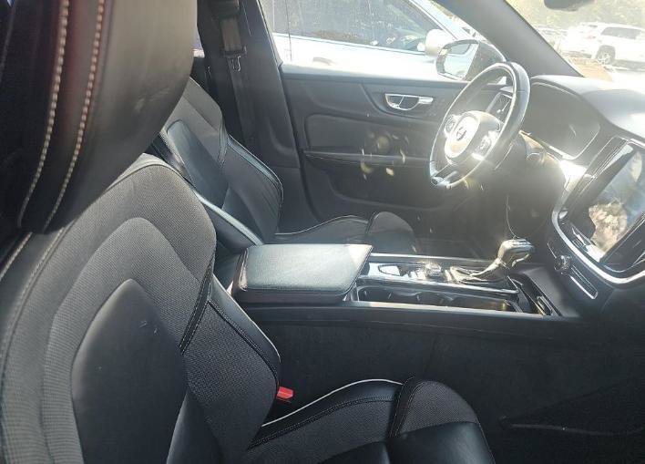 Used 2019 Volvo S60 T5 R-Design FWD image 13
