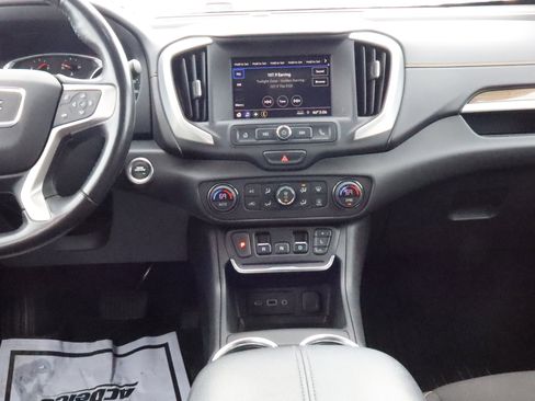 Used 2021 GMC Terrain SLE w/ Driver Convenience Package AWD/4WD image 11