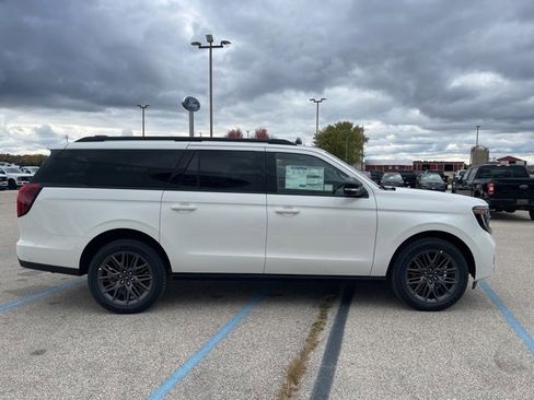 New 2025 Ford Expedition Max Platinum w/ Stealth Performance Package image 6