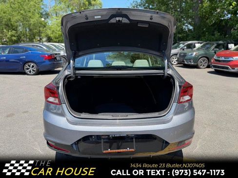 Used 2019 Hyundai Elantra Value Edition FWD image 19