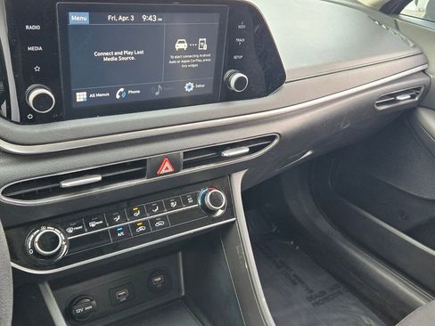 Used 2023 Hyundai Sonata SE FWD image 21
