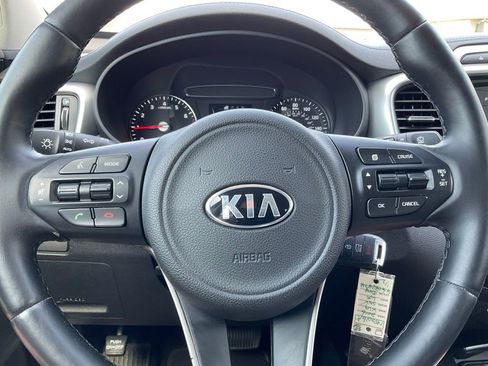 Used 2016 Kia Sorento AWD w/ LX Convenience Package image 12