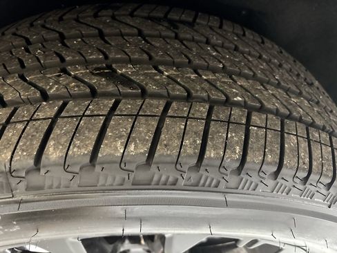 New 2026 GMC Yukon XL Elevation w/ LPO, Floor Liner Package image 7