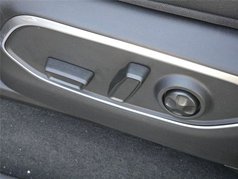 New 2026 Jeep Grand Wagoneer L Limited AWD/4WD image 29