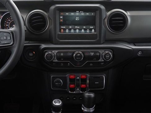 Used 2023 Jeep Wrangler Sport S image 12