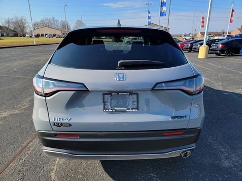 Certified 2025 Honda HR-V Sport image 11