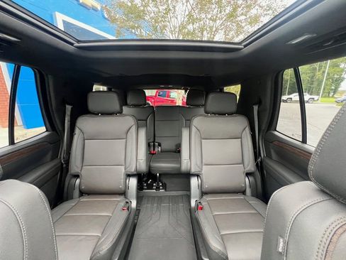 Used 2024 Chevrolet Tahoe High Country w/ Premium Package image 22