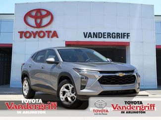 Used 2024 Chevrolet Trax LS w/ LS Convenience Package FWD video 1