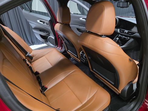 Used 2022 Alfa Romeo Giulia Ti image 36