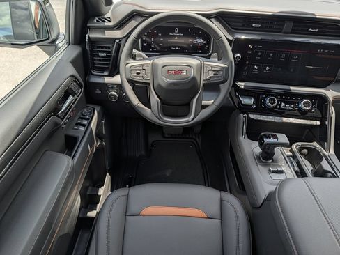 New 2026 GMC Sierra 1500 AT4 w/ AT4 Premium Package AWD/4WD image 12