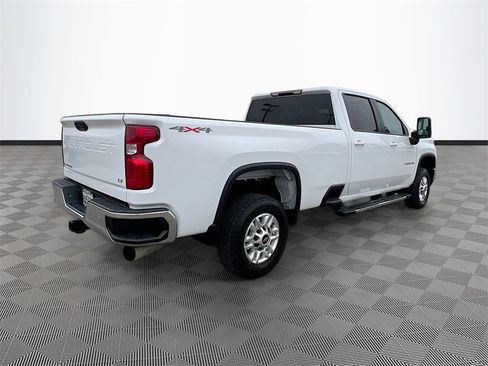 Used 2024 Chevrolet Silverado 2500 LT image 7