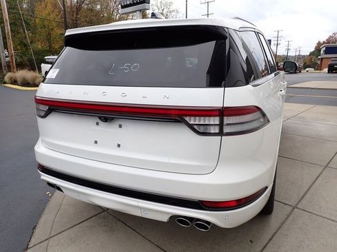 New 2026 Lincoln Aviator Reserve w/ Jet Appearance Package image 6