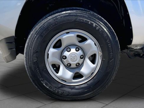 Used 2023 Toyota Tacoma SR AWD/4WD image 11