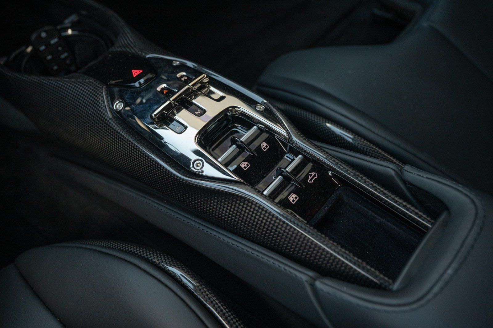 Used 2024 Ferrari SF90 Spider AWD/4WD image 46
