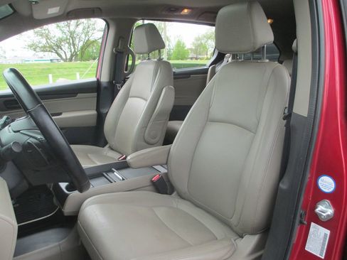 Used 2022 Honda Odyssey EX-L image 17