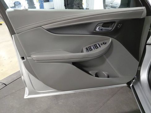 Used 2016 Chevrolet Impala LS FWD image 4
