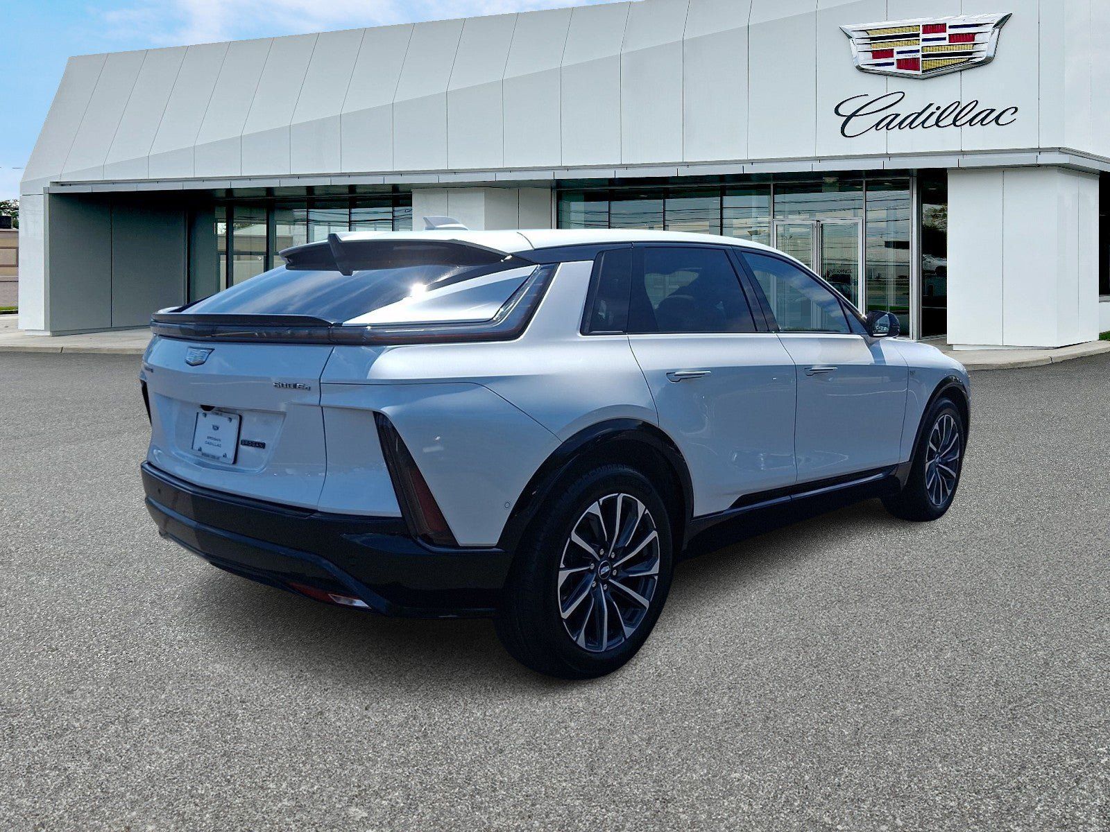 Certified 2024 Cadillac Lyriq Sport AWD/4WD image 5