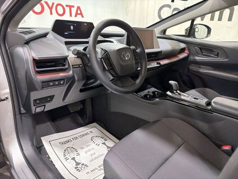 Used 2026 Toyota Prius Plug-In Hybrid image 22
