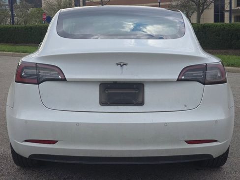 Used 2020 Tesla Model 3 Standard Range Plus RWD image 11
