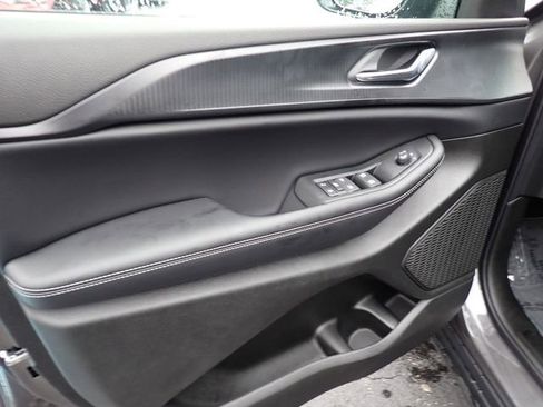 New 2024 Jeep Grand Cherokee L Laredo AWD/4WD image 17