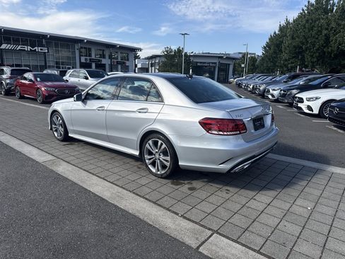 Used 2014 Mercedes-Benz E 350 Sedan image 3