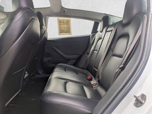 Used 2018 Tesla Model 3 Long Range image 16