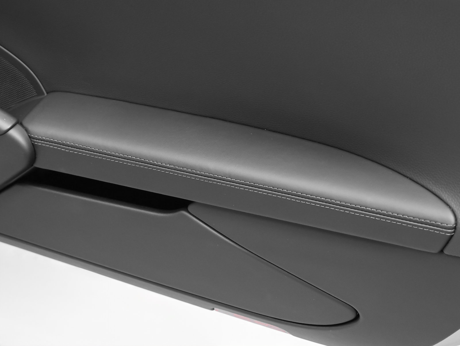 Certified 2021 Porsche 718 Cayman S RWD image 25