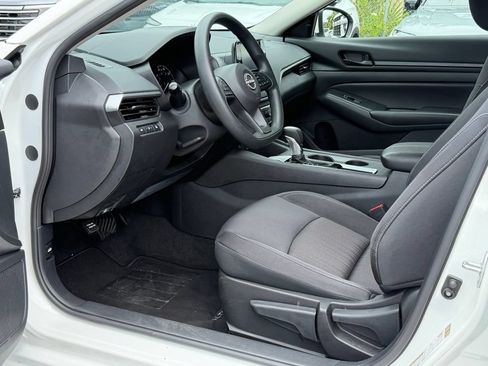 Used 2023 Nissan Altima 2.5 S FWD image 12